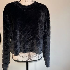 Zara Sz L cropped shag quilted crop LS sweater